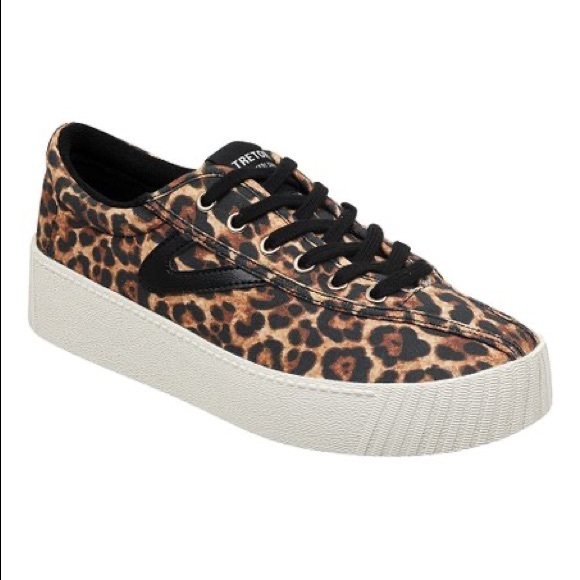 Tretorn Shoes - Tretorn nylite bold platform sole leopard print sneakers tennis shoes sz 5.5